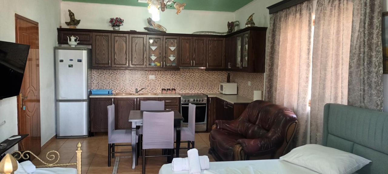 Apartments Resul Pushi 사밀 외부 사진